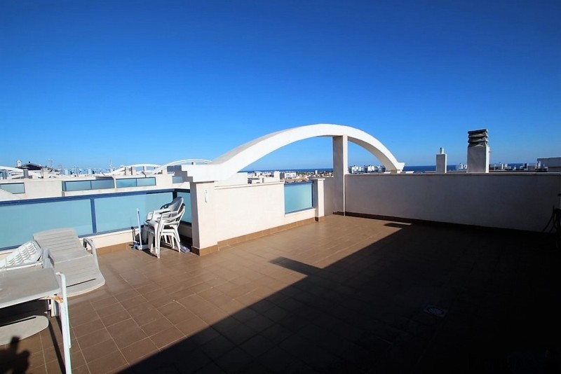2 bedroom, 1 bathroom Apartment, (build..