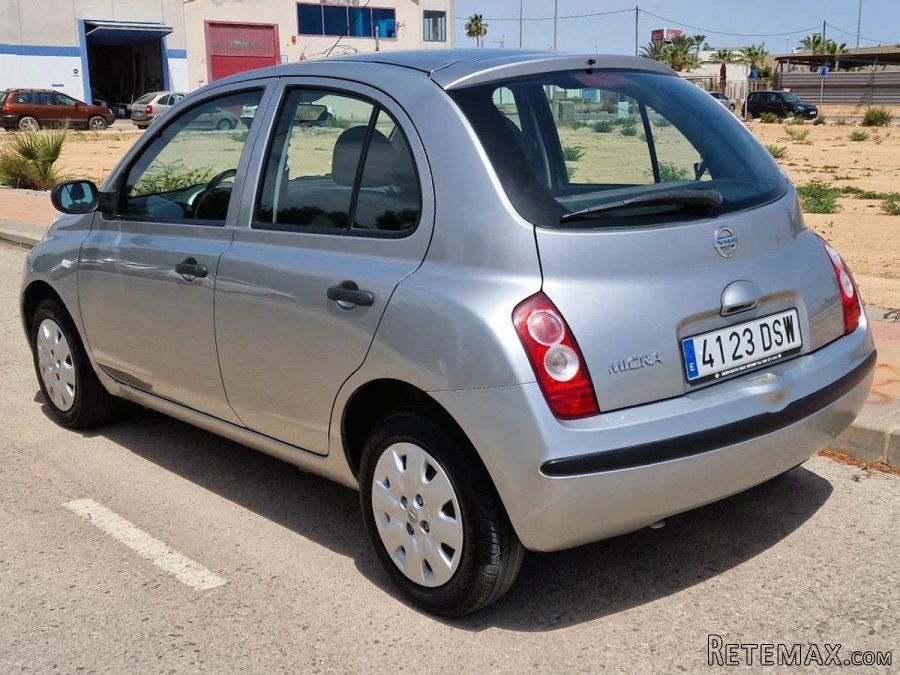 Nissan Micra 1.2 L - 2