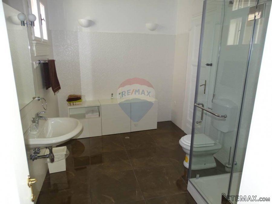 Rijeka-centar,stan-poslovni prostor - 2