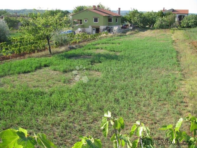 Građevinsko zemljište uz centar Barbana - 3