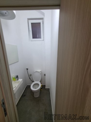 Izdajem poslovni prostor na Ledinama - 4