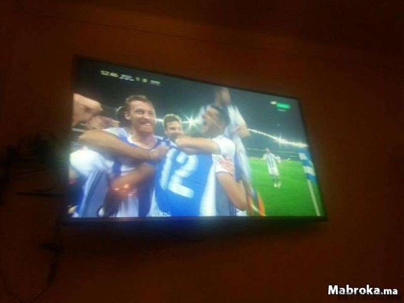 IPTV & VOD 1 ans pour ouvrir les chaine..