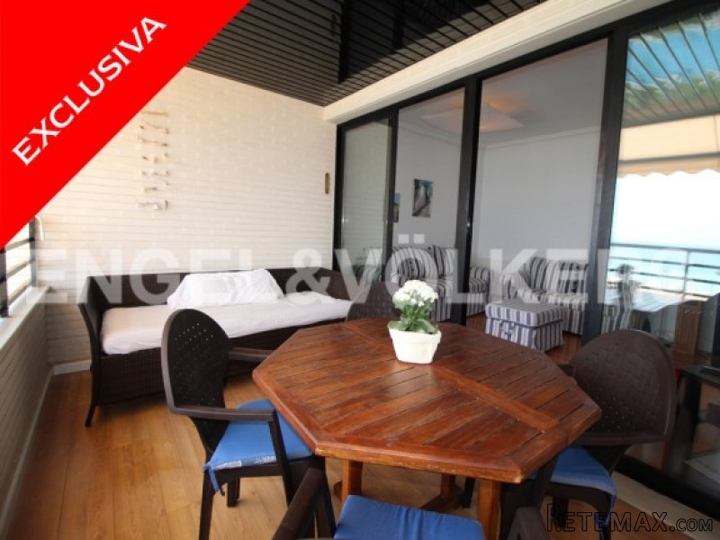 Luminous Apartment With Fabulous Views..