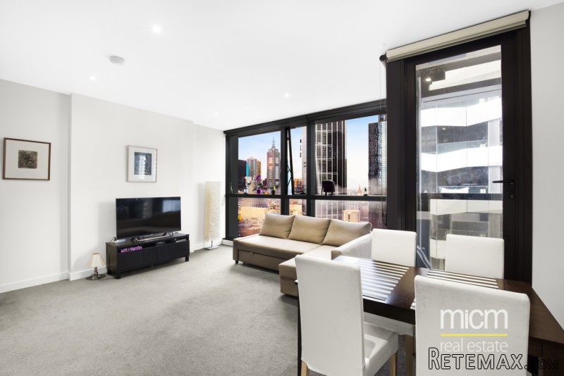 Fantastic City Living in Fulton Lane!