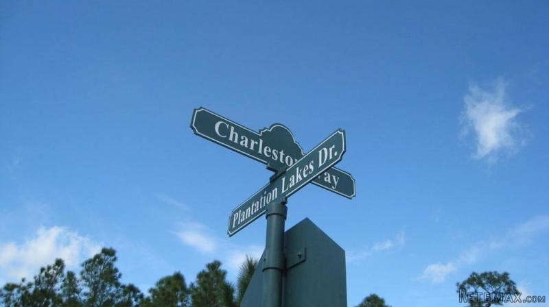 7697 Charleston Wy, Port Saint Lucie..