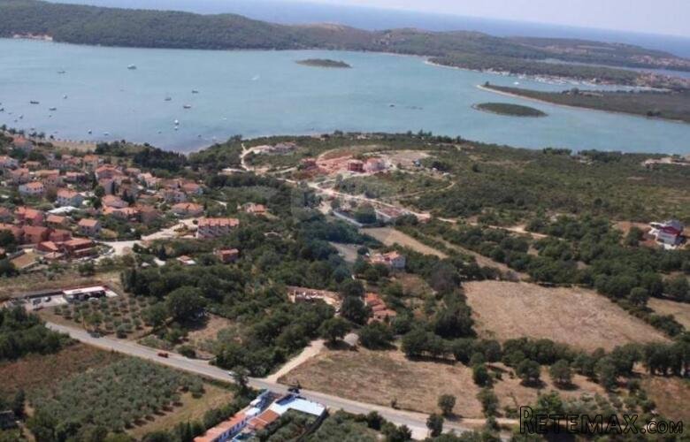 Istra,Medulin građevinsko zemljšte idealno za trgovački cent