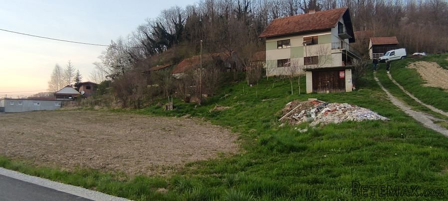 Prodaje se kuća s građevinskimzemljištem - 4
