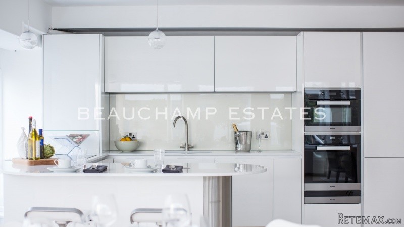 84 Cleveland Street, W1