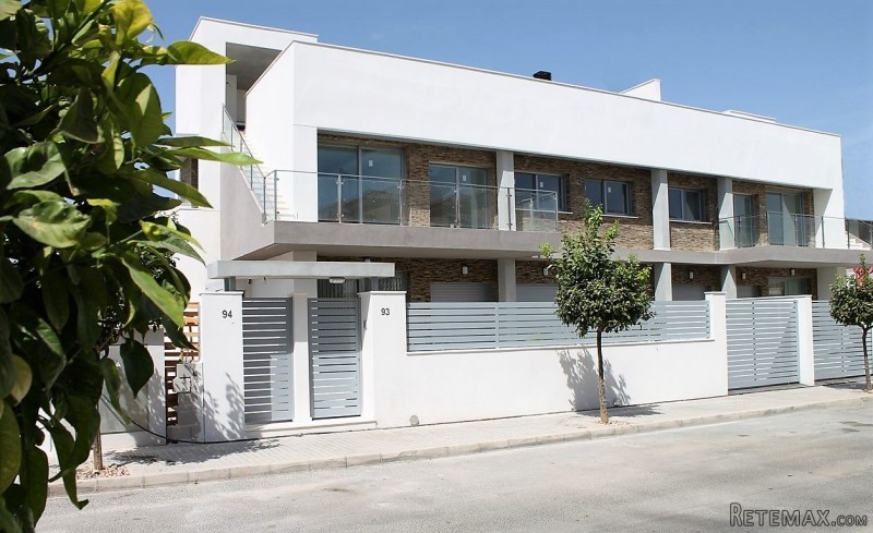 2 bedroom, 2 bathroom Apartment, (build..