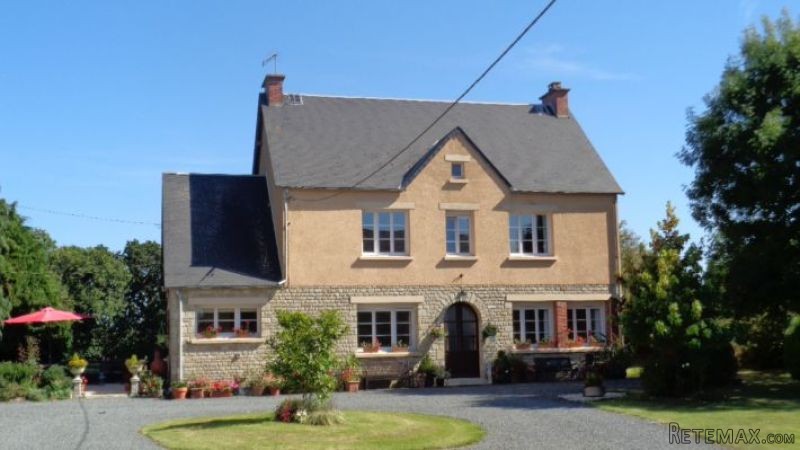 Farmhouse, Outbuildings on 1.5 Hectares - 2