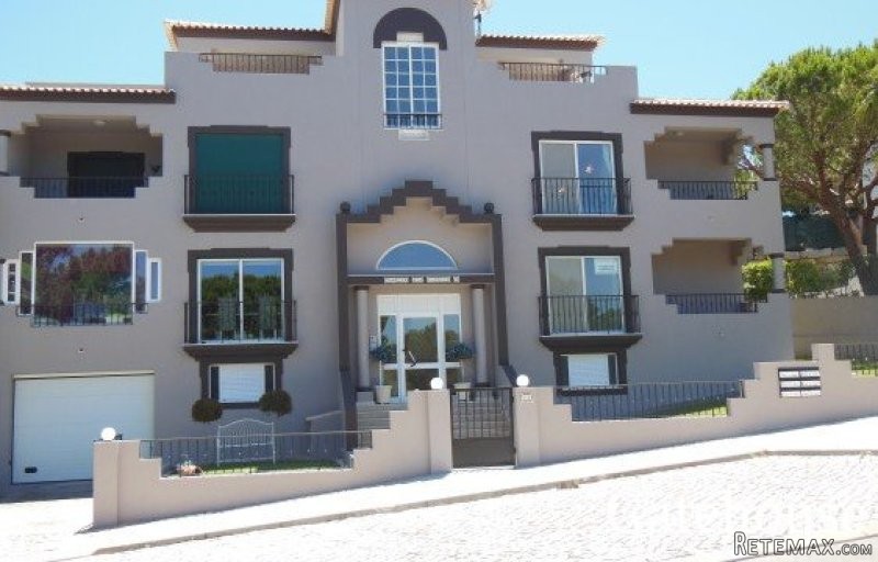 Portugal Golf Apartment For Sale in..
