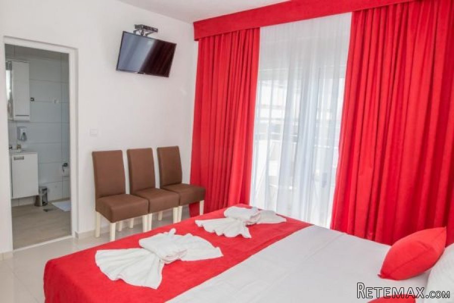 Prodaju se apartmani u Sutomoru