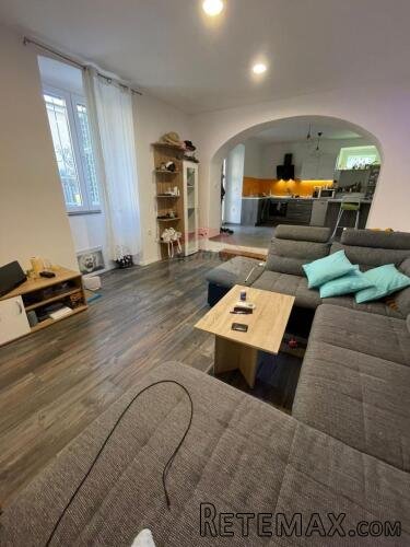 Opatija, stan u strogom centru, 2s+DB, 100m2 s parkingom