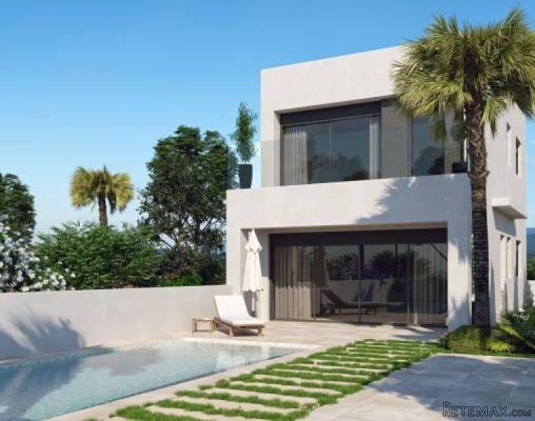 3 Bedroom 2 Bathroom Villa In Torre De..