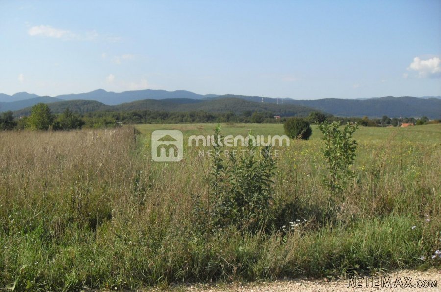 SAMO KOD NAS! Lika, Otočac, građevinsko zemljište od 2.186m2