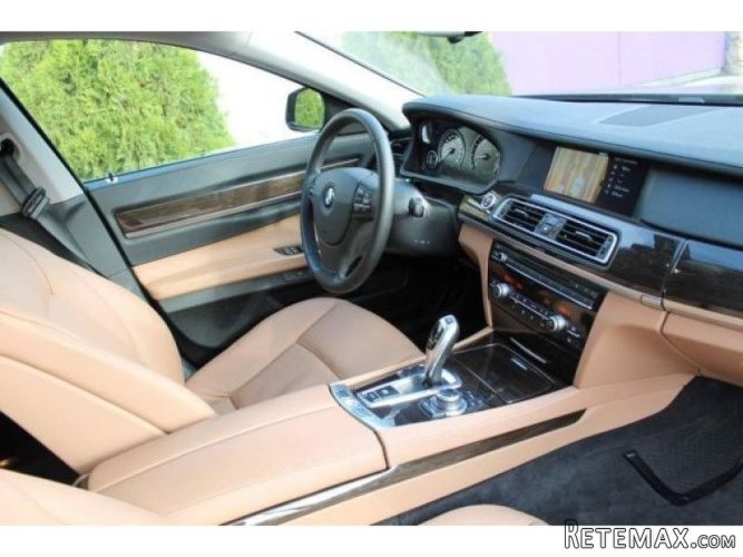 BMW series 7 er (F01/F02) - 2