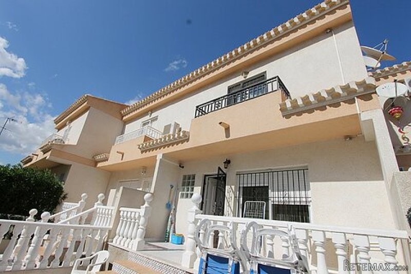 Huge 5 Bed Townhouse with 2 Communal.. - 2