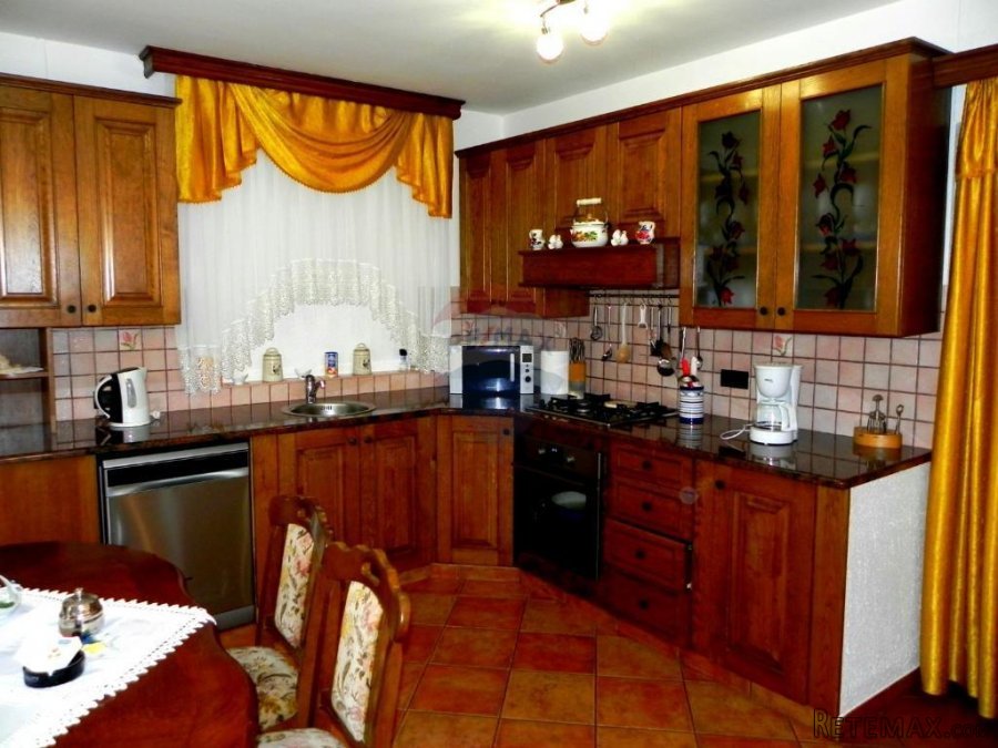 ROVINJ - dvojna kuća odlična lokacija 600m od mora - 2