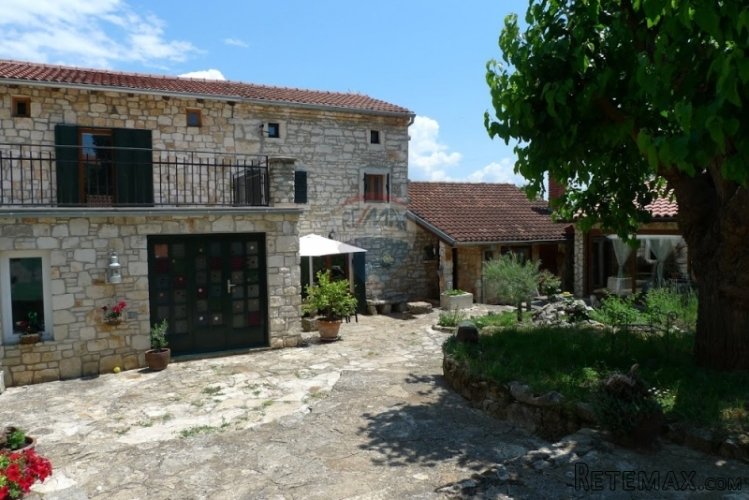 RUSTIKALNA KUĆA U BLIZINI ROVINJA - 2