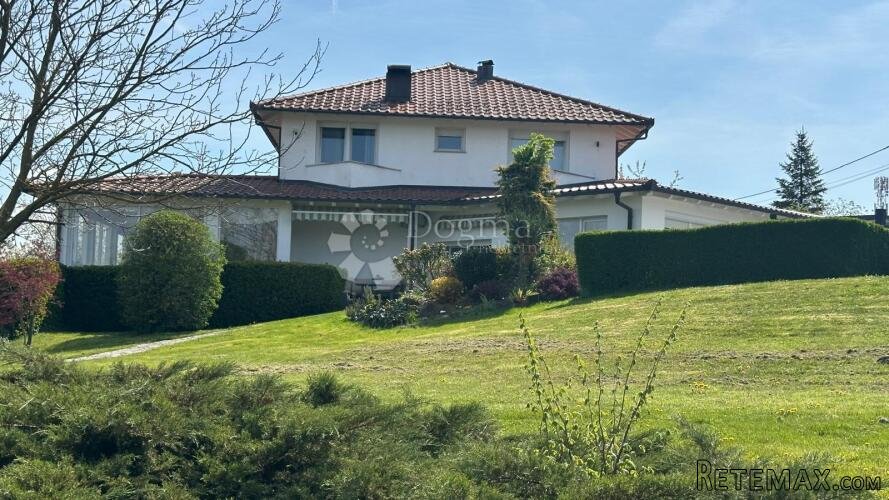 Vila 682 m2, bazen, teniski teren, parcela 5281 m² - 3