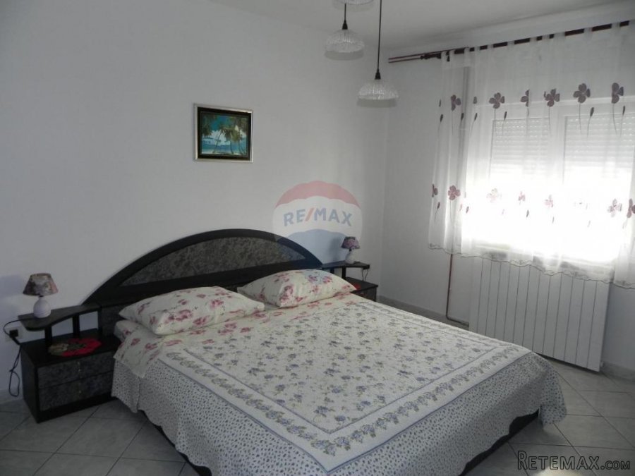 ROVINJ - dvojna kuća odlična lokacija 600m od mora - 6
