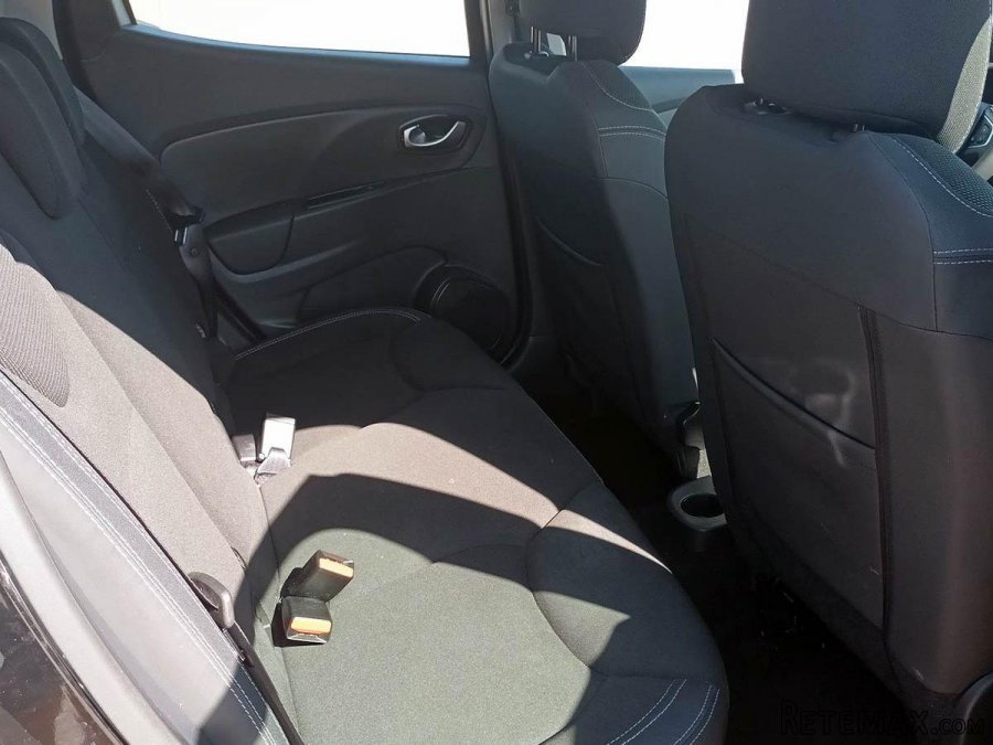 Renault Clio 0.9 - 6
