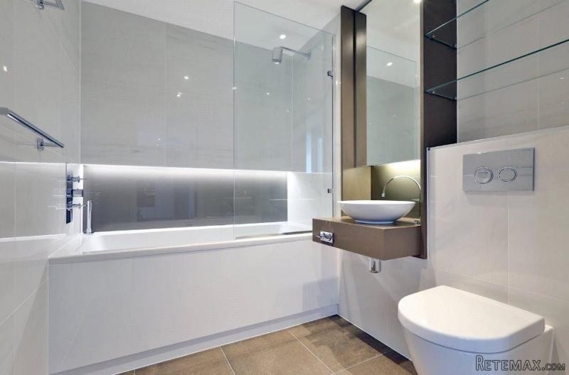 A Luxury One Bedroom Apartment In.. - 2