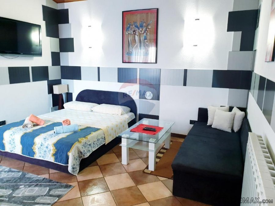 ROVINJ - dvojna kuća odlična lokacija 600m od mora - 10