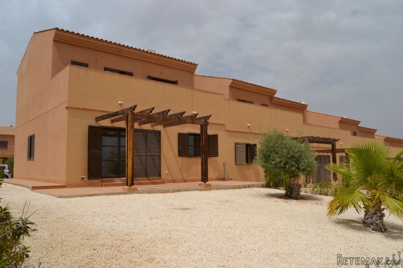 2 Bedrooms - Villa - Murcia - For Sale