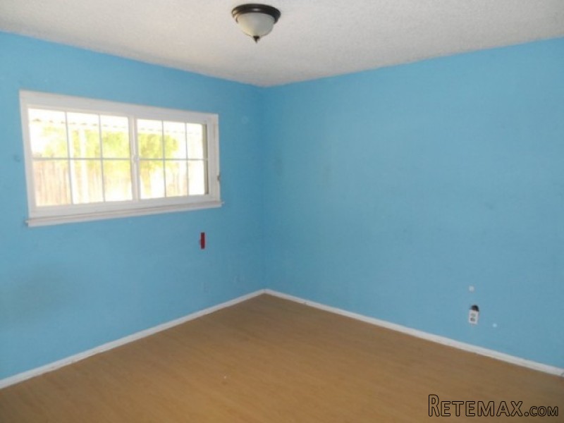 2390 Prospect Ave Riverside, CA, 92509.. - 2