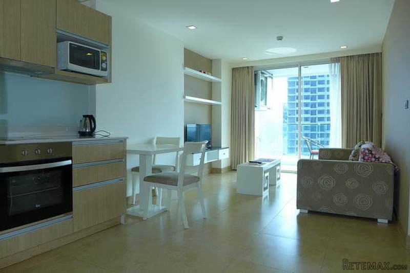 Cosy Beach Cliff Condo for Sale