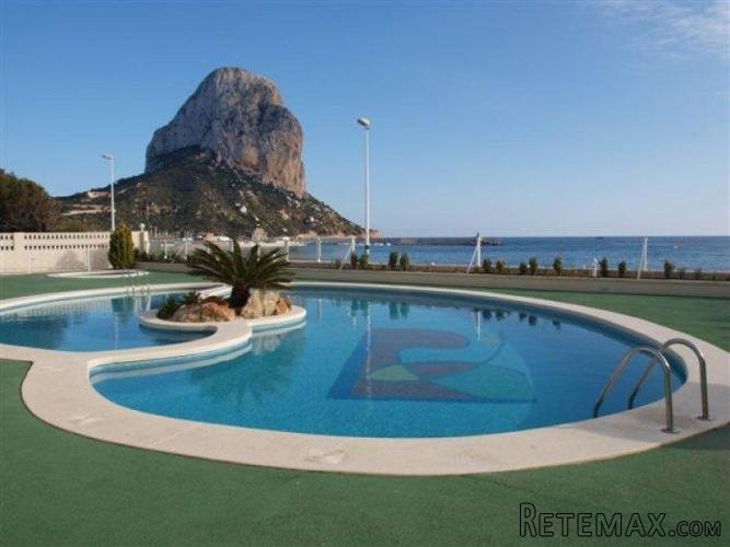 Atractivo apartamento situado en primera linea de playa en..