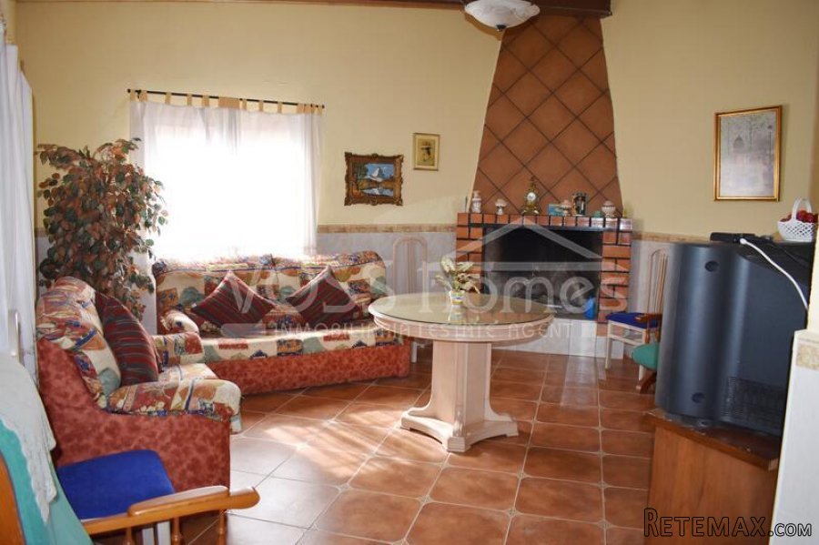 Casita of Appoximetely 50m2 with 2,900m2 of fenced land.. - 12