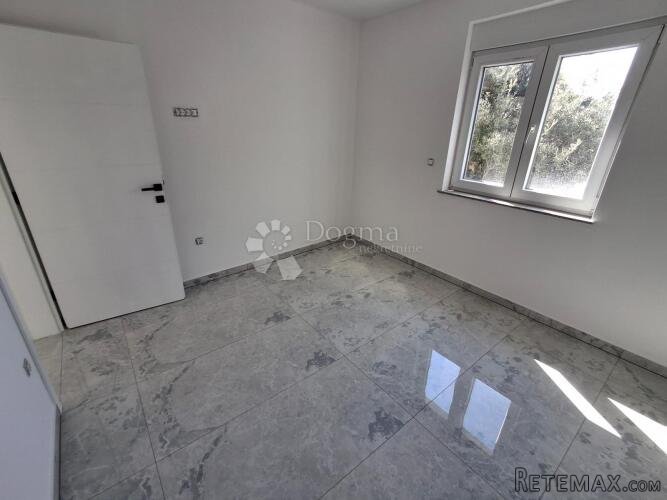 Dvosobni apartman u novogradnji na top lokaciji. Barbat - 3