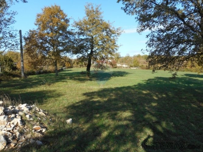 KRINGA : U SRCU ZELENE ISTRE PRODAJE SE GRAĐEVINSKO... - 4