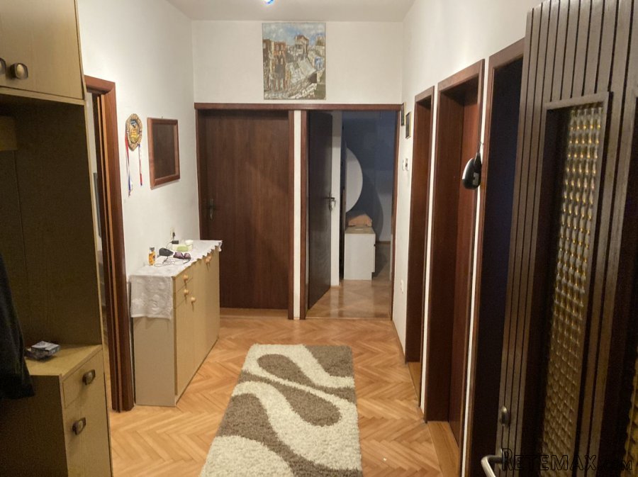 Kuca u Rusnju sa prostranim placem - 15