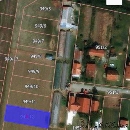 Prodajem placeve u Petrovcicu-Surcin