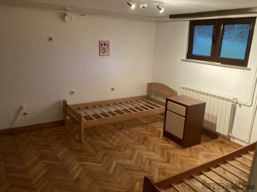 Kuca u Rusnju sa prostranim placem - 17