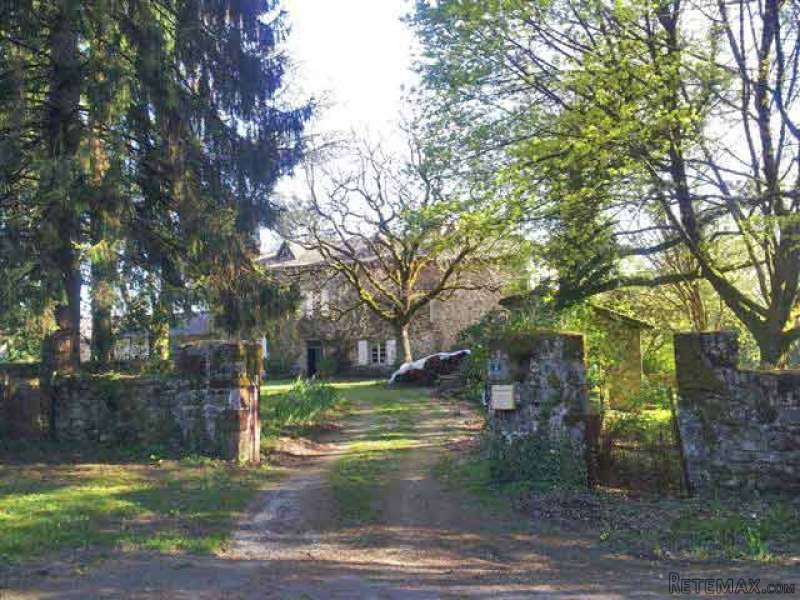 Manor House Of The 12th Century Set On.. - 2