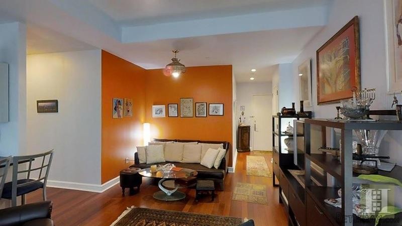 2 bedroom Apartment For Sale: RIVERSIDE..