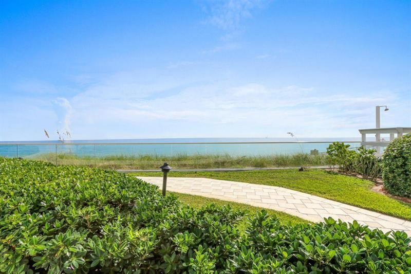 2 bedroom Residence For Sale: Singer..