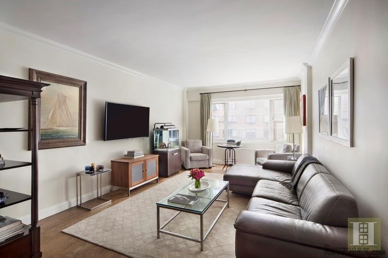 1 bedroom Apartment For Sale: 60 EAST..