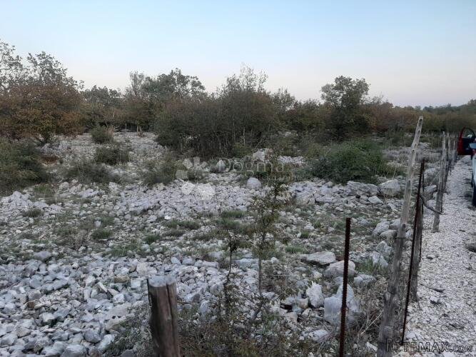 Građevinsko zemljište Slivnica - 2