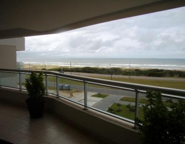3 Bedroom Apartment - For Sale - Brava