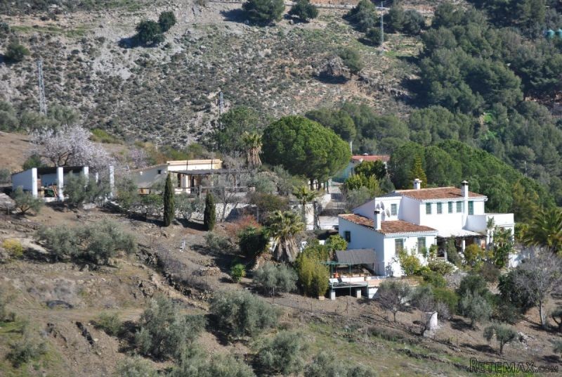 Country Houses for Sale in Competa..