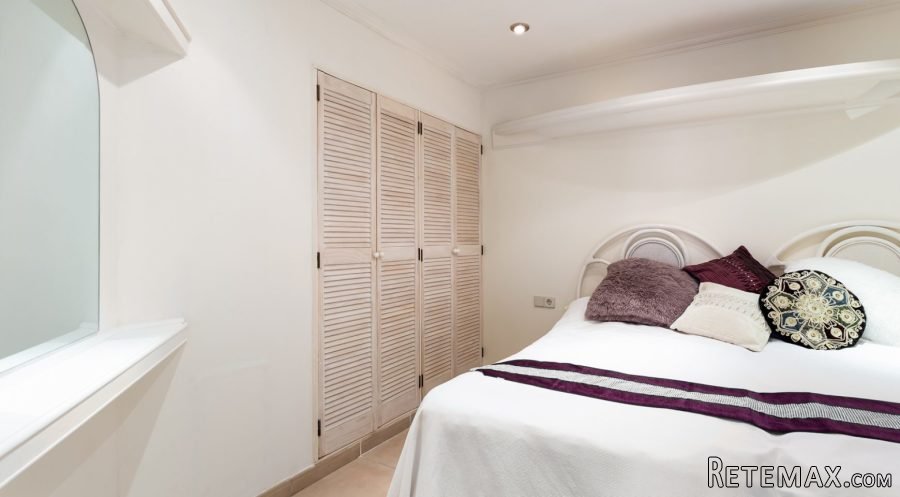 The apartment spread over 100 m2 offers 2 good sized double.. - 3