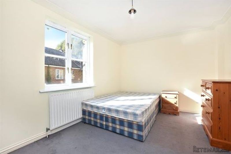 Double Room For 1 Person In Stepney..