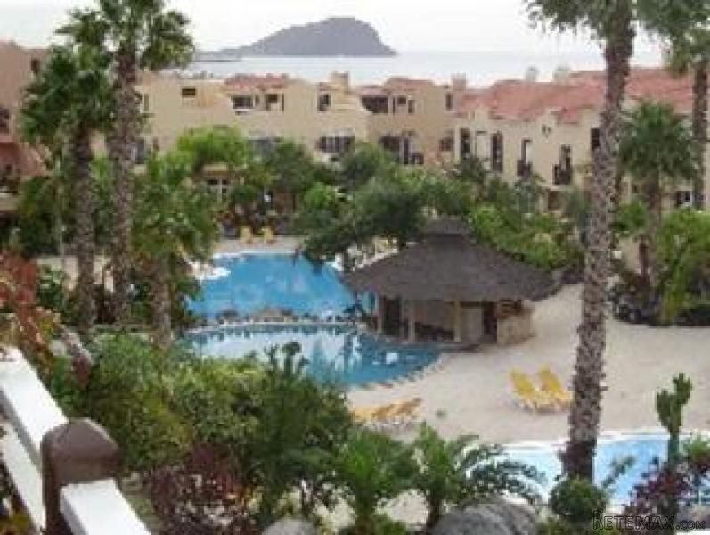 Penthouse For Sale in Golf Del Sur..