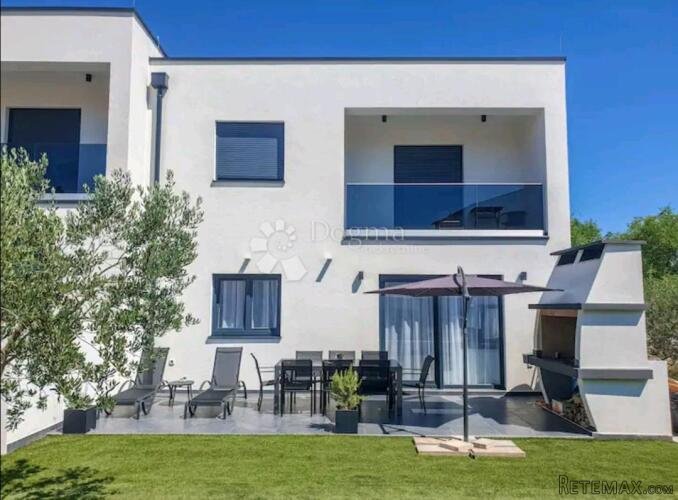 VODICE, novoizgrađena atraktivna luksuzna kuća