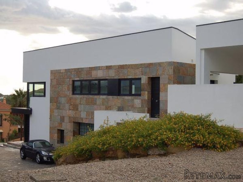 4 bedroom Detached Villa For Sale:.. - 2
